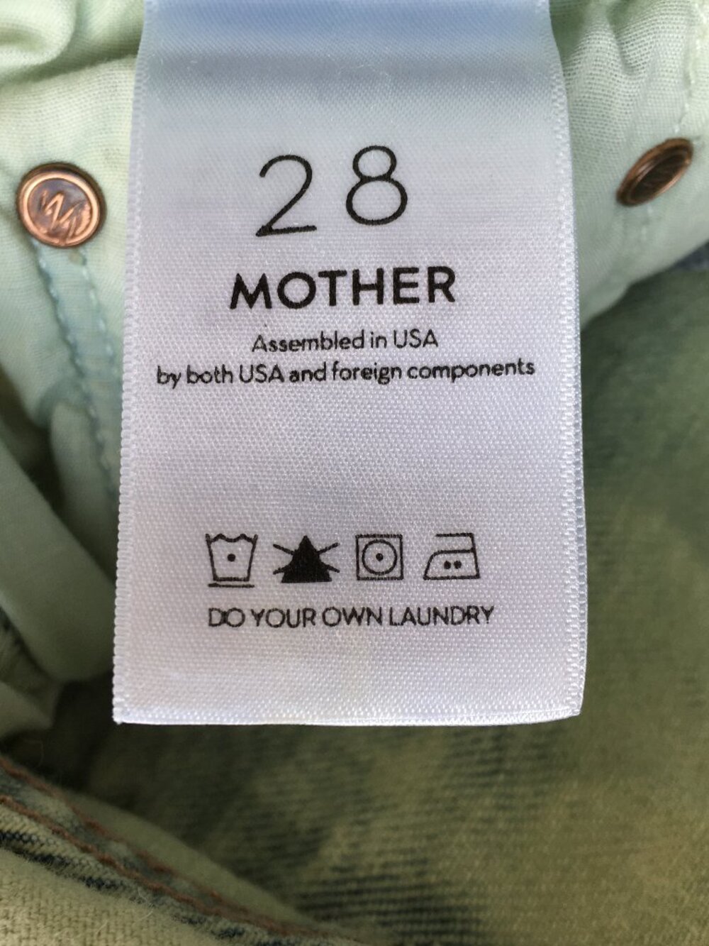 MOTHER Fern Juicy Fruit The Tripper Crop Fray Logo Hardware Button Fly Jeans - Picture 4 of 16